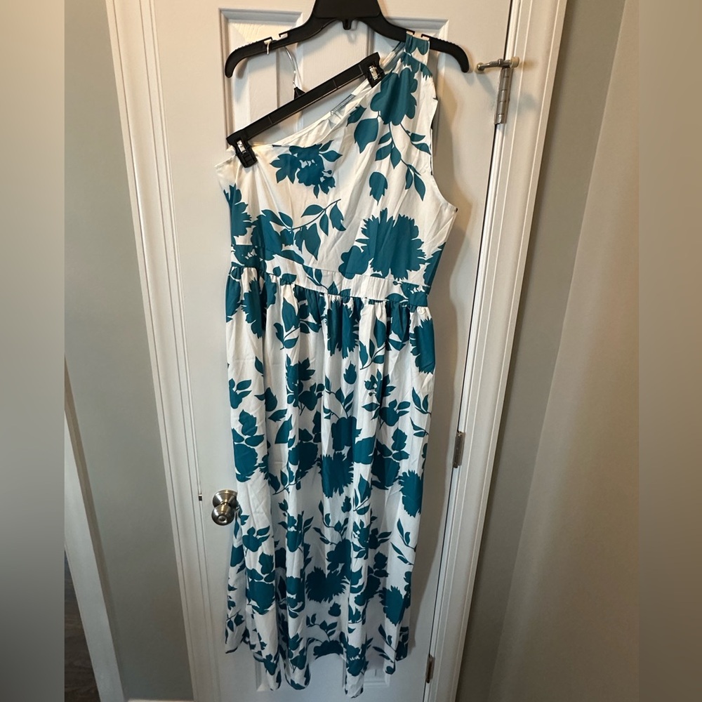 Floral print off the shoulder maxi